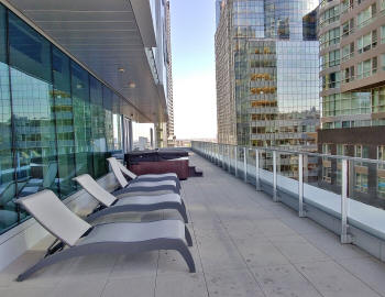 Common area terrace at 1155 de la Montagne