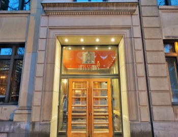 Entrance to 1449 St Alexandre Lofts St James Condo building